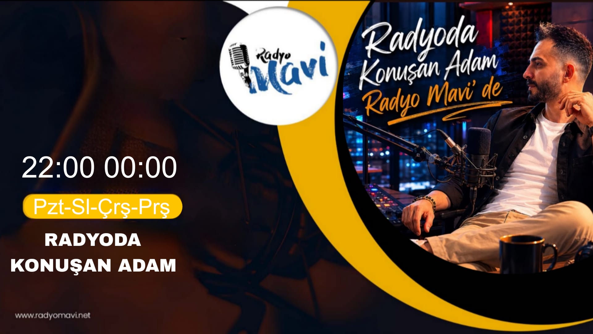Resmi Büyüt Radyoda Konuşan Adam